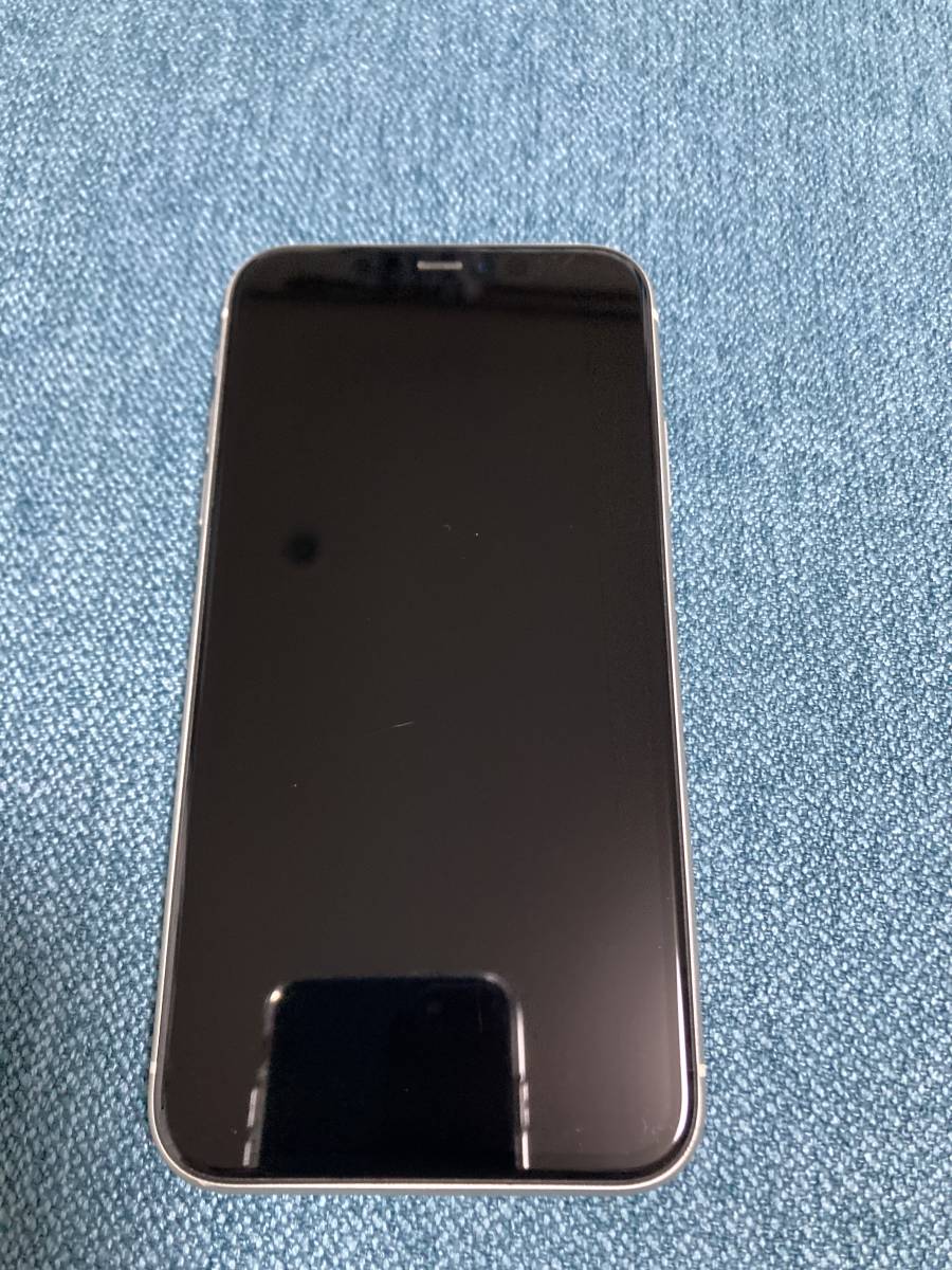 Apple】iPhone 11 128GB SIMフリー品 MWM22J/Aスマートフォン ホワイト