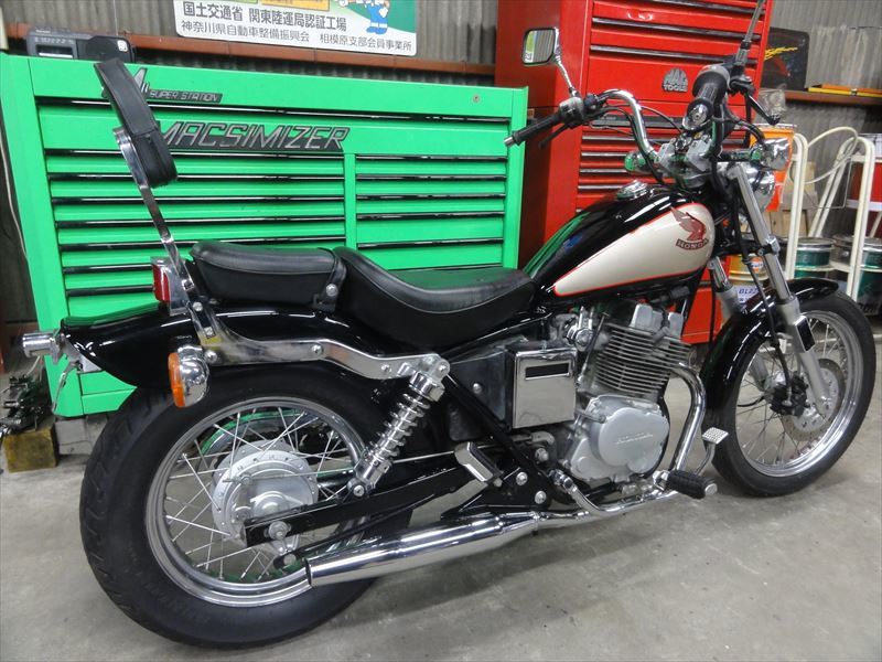 美泉 神奈川県 相模原市より ホンダ レブル250 6，702㎞ 前後タイヤバリ