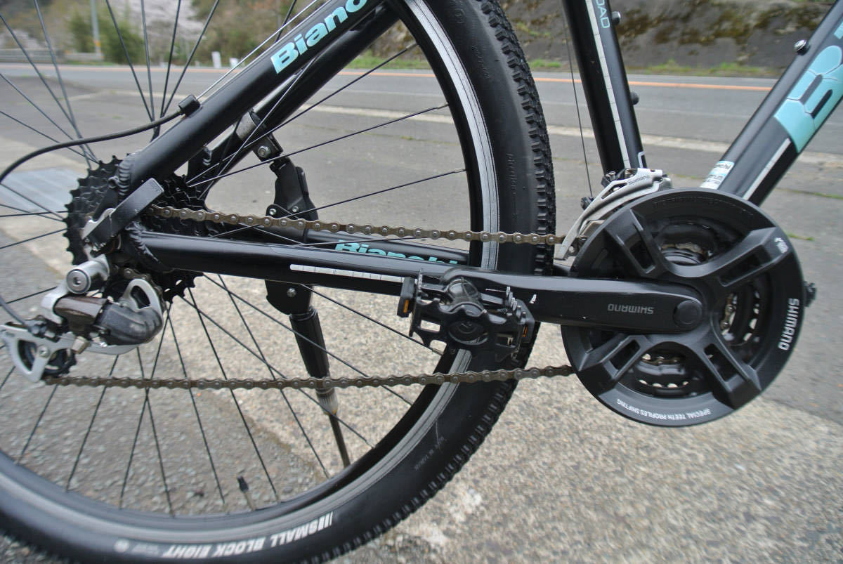 ビアンキ【Bianchi】※ KUMA 軽快MTB SHIMANO 24速 27.5インチ 2.10型