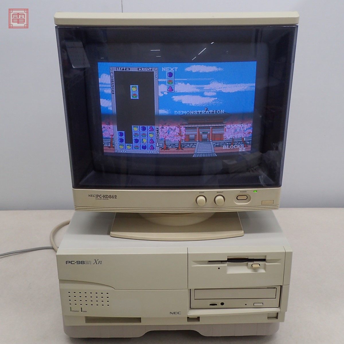 NEC PC-9821Xn/C9W 本体 + カラーモニター PC-KD862 2点セット 日本電気 現状品【BA