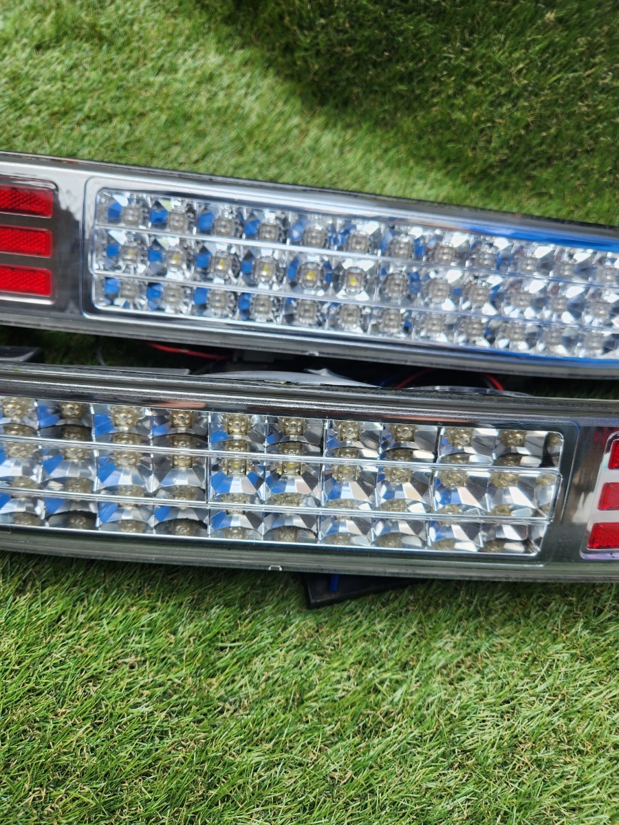 キューブ CUBE Z11系 フルLEDテールランプ ニッサン 日産キューブZ11