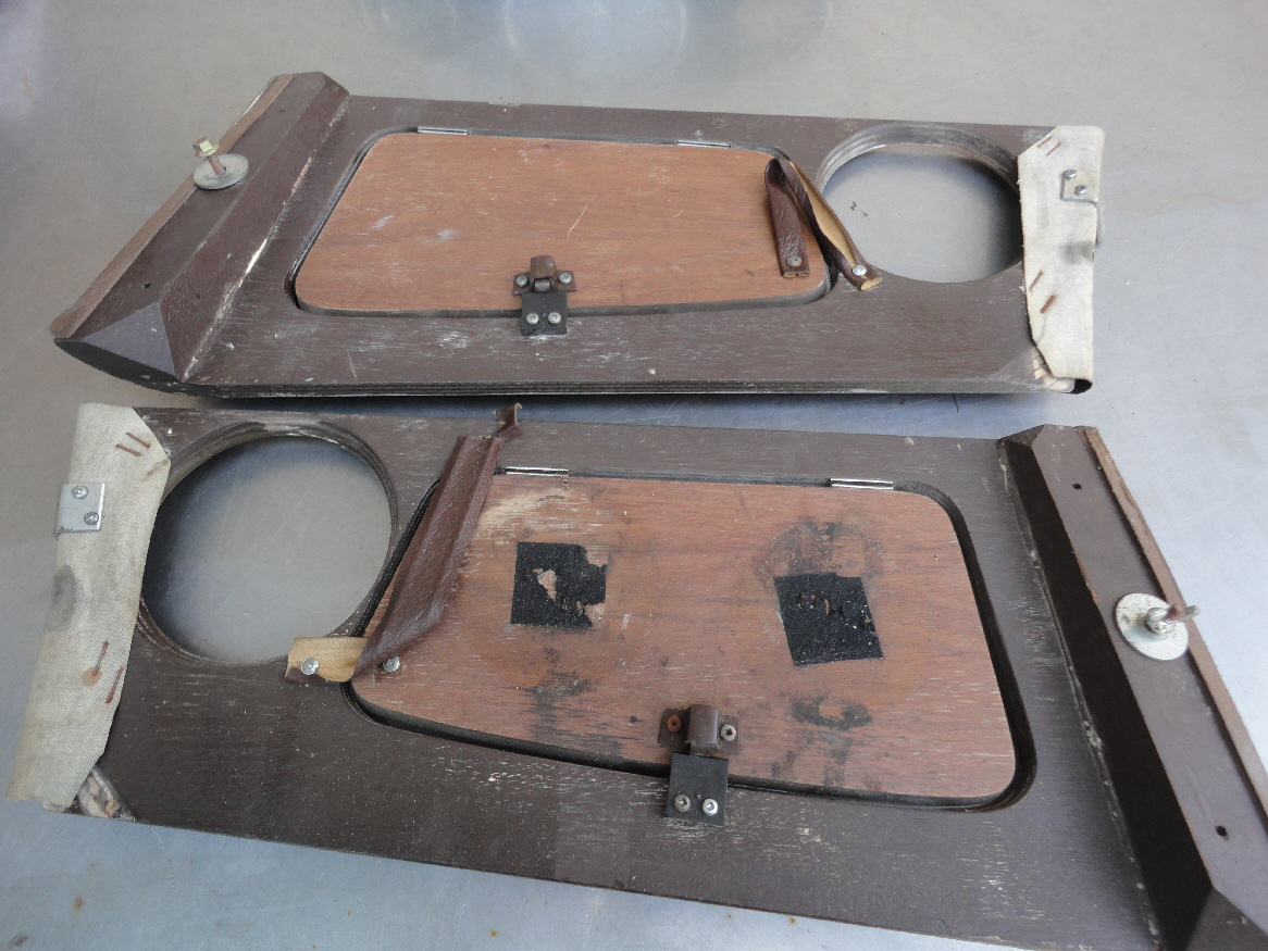 クラシックミニ　センターメーターカバーボード クラシックミニ センターメーターカバーボード ローバーミニ センター