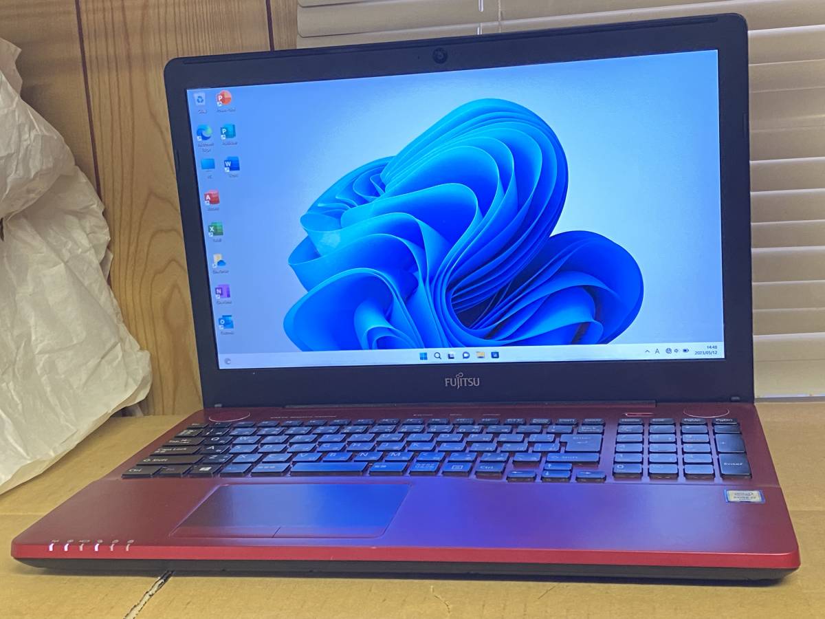 動作確認済 富士通 AH53/A3 第6世代インテルCore i7/Win11/Office2021 Blu-ray/8GB/BD/無線wifi/カメラ/1TB使用時間約650時間！「現状品」