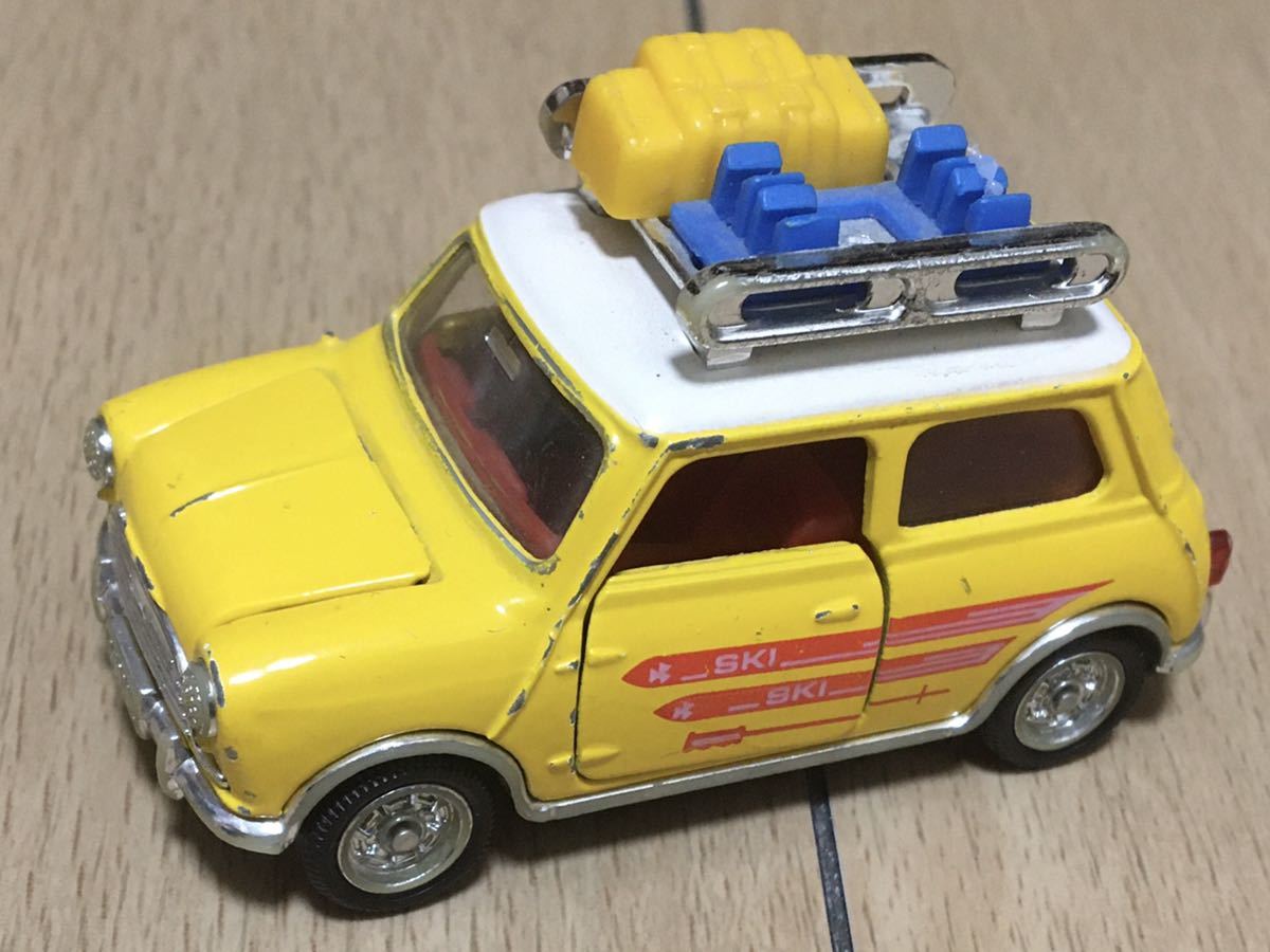トミカダンディ F27 モーリスミニクーパーS Mk-1 レジャータイプ  