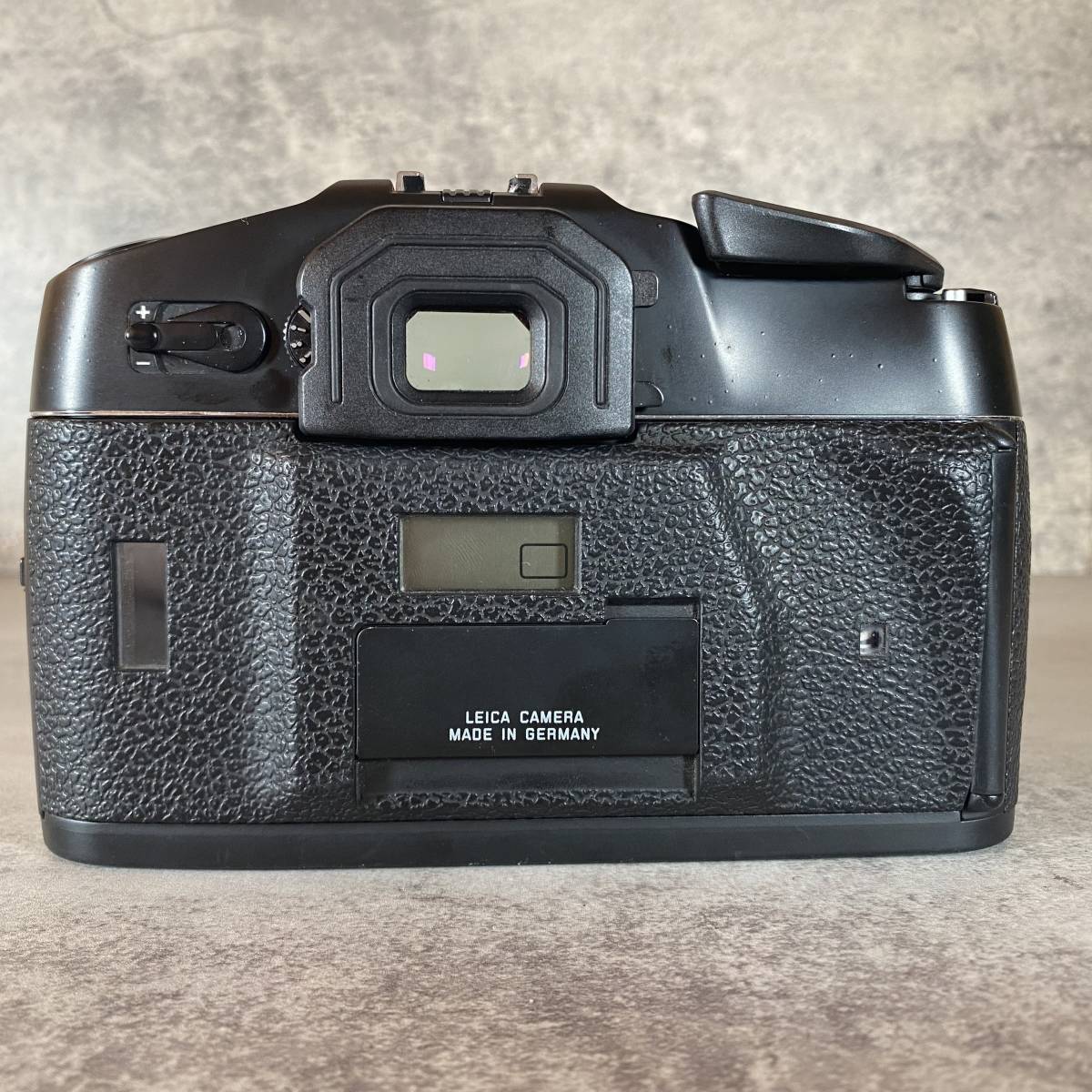美品 ライカR8シルバー プラスチックケース付