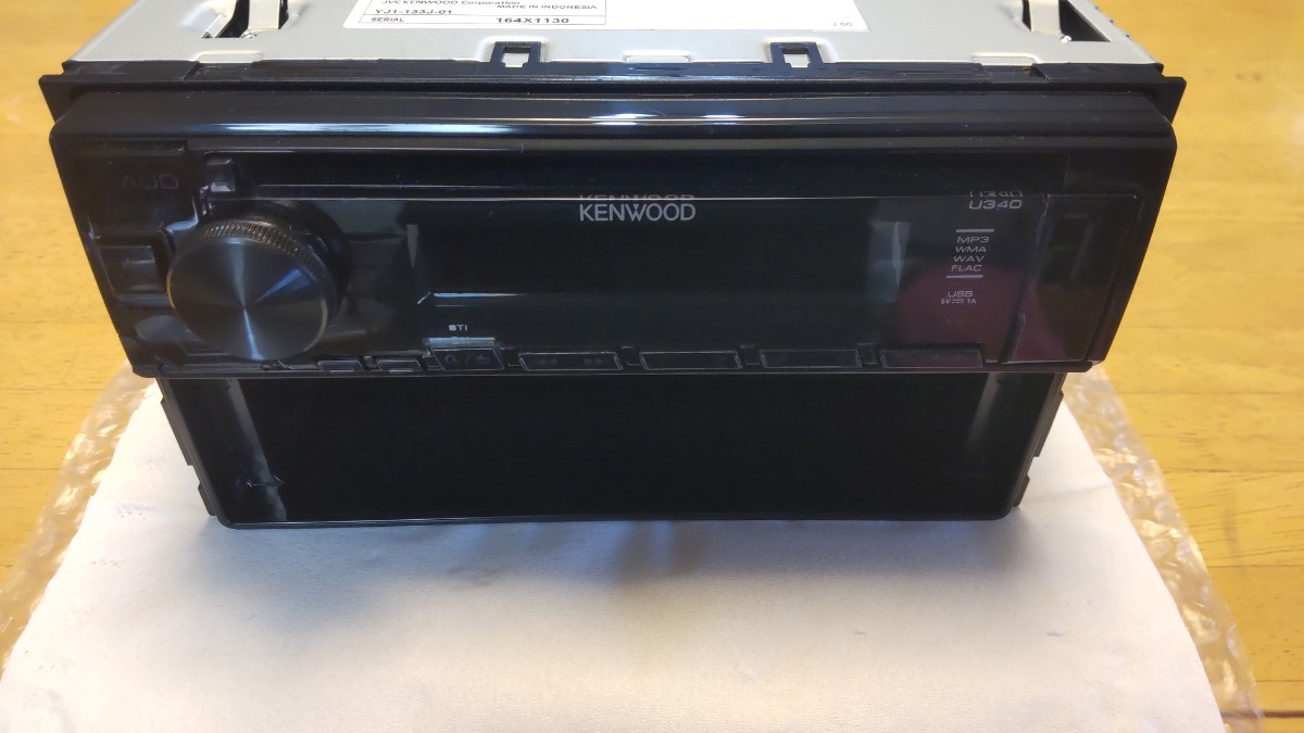 KENWOOD JVCケンウッド U340L 1DINオーディオデッキ CD.ラジオ.USB.AUX.MP3.WMA.WAV.FLAC 1DINサイズ小物ケース付き 2020年新品購入