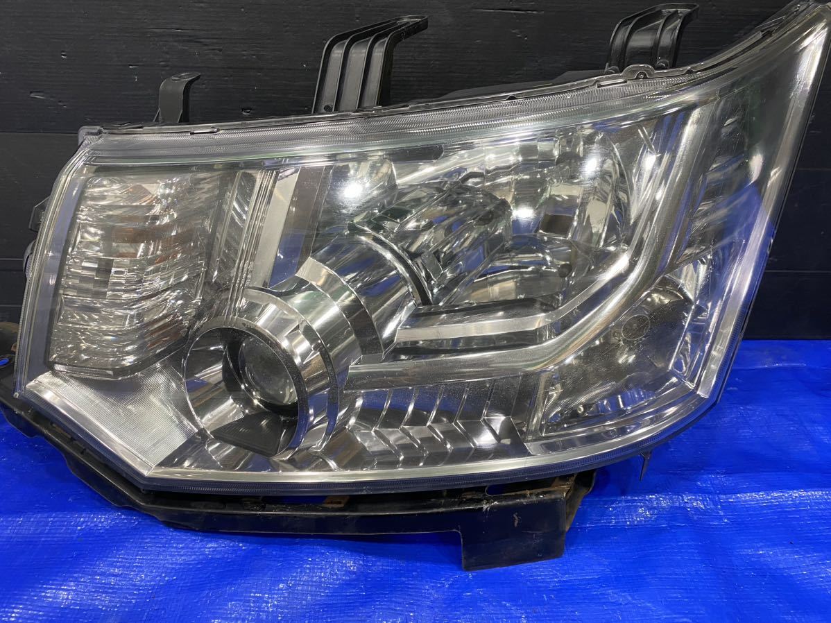 中古三菱デリカD5 CV5W 純正ヘッドライト, ヘッドランプ 左右セット