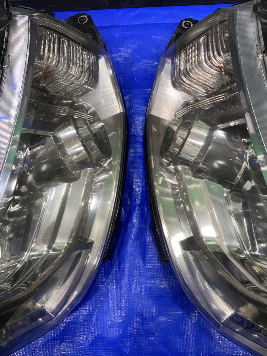 デリカ　D5 CV5Wヘッドライト　左右　{ 2 } 中古三菱デリカD5 CV5W 純正ヘッドライト, ヘッドランプ 左右セット