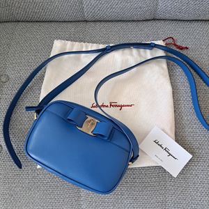 フェラガモ バッグのYahoo!オークション(旧ヤフオク!)の相場・価格を 