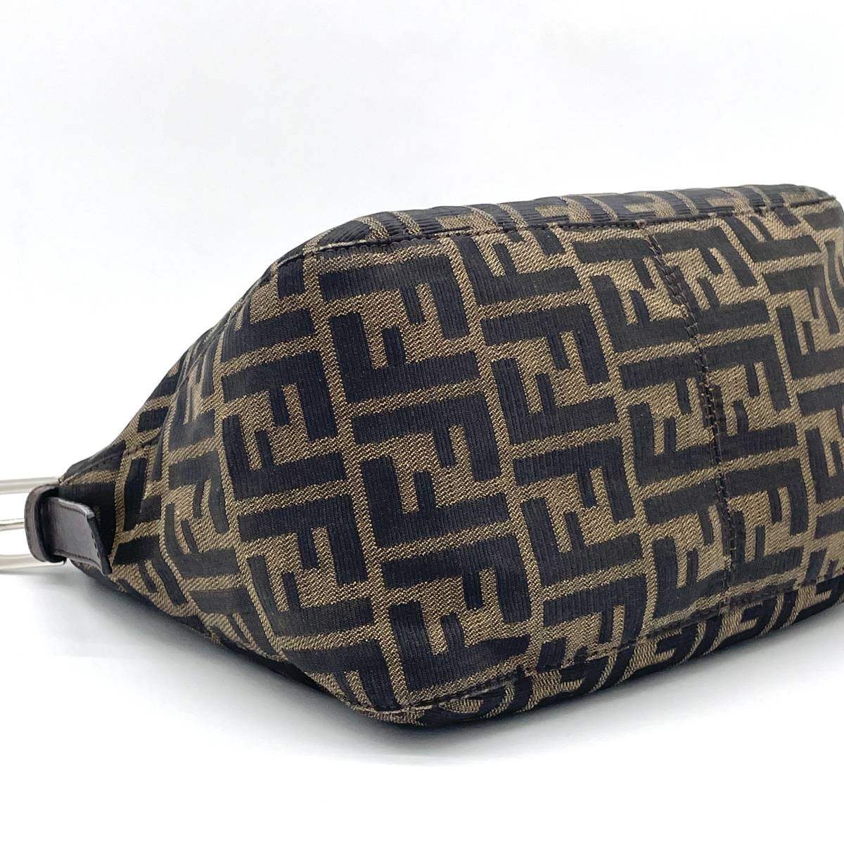1円 良品 FENDI フェンディ ズッカ柄 ズッカ マンマバケット 
