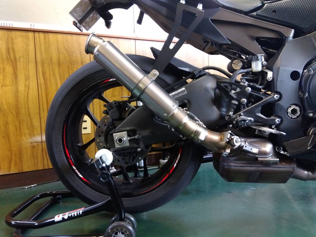 YZF-R1 15〜24年 アクラポビッチスリップオンマフラー おいしかっ