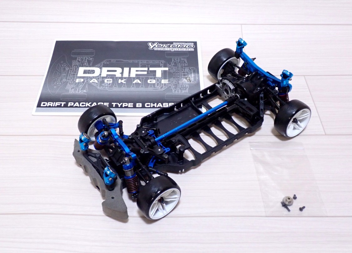 ヨコモ ドリフトパッケージ シャーシ オプションパーツ多数付 ②