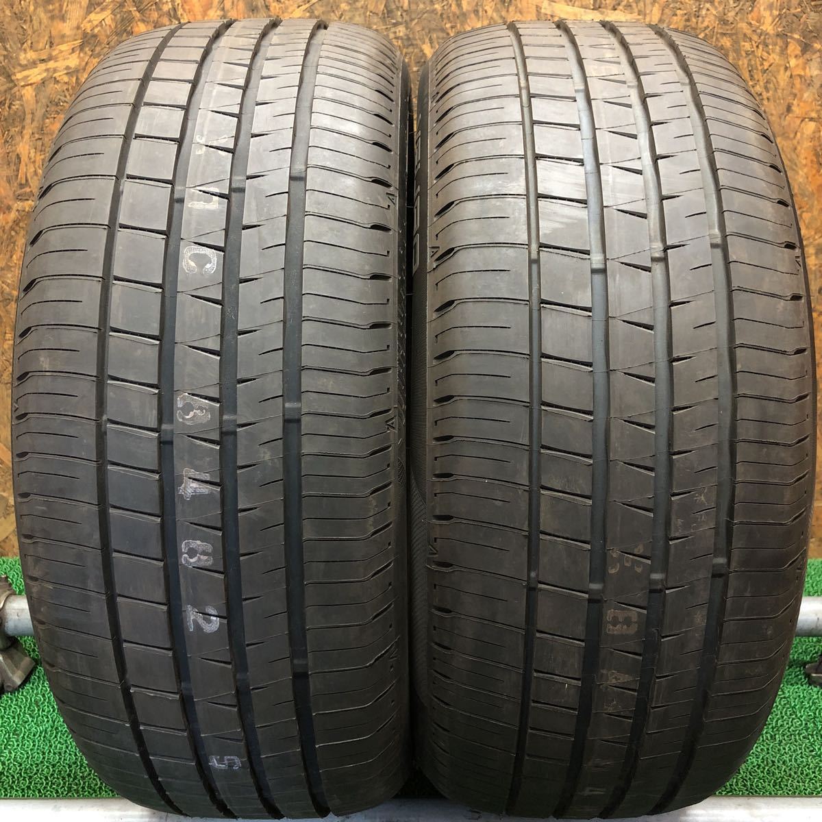 DUNLOP VEURO VE304 225/50R18 95W ほぼ新品2本価格 Q-153 福岡 