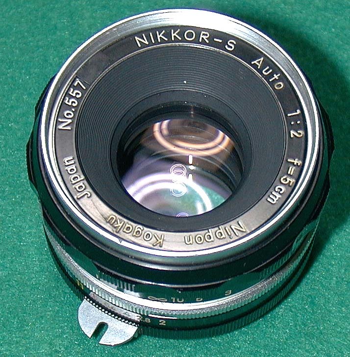 NIKKOR-S Auto 5cm F2 - NIKON F用初代標準レンズ | Photo of the Life