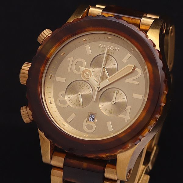 1円 稼働 良品 ニクソン QZ THE 42-20 クロノ デイト ゴールド文字盤 メンズ腕時計 NBY0520 4774000YSD