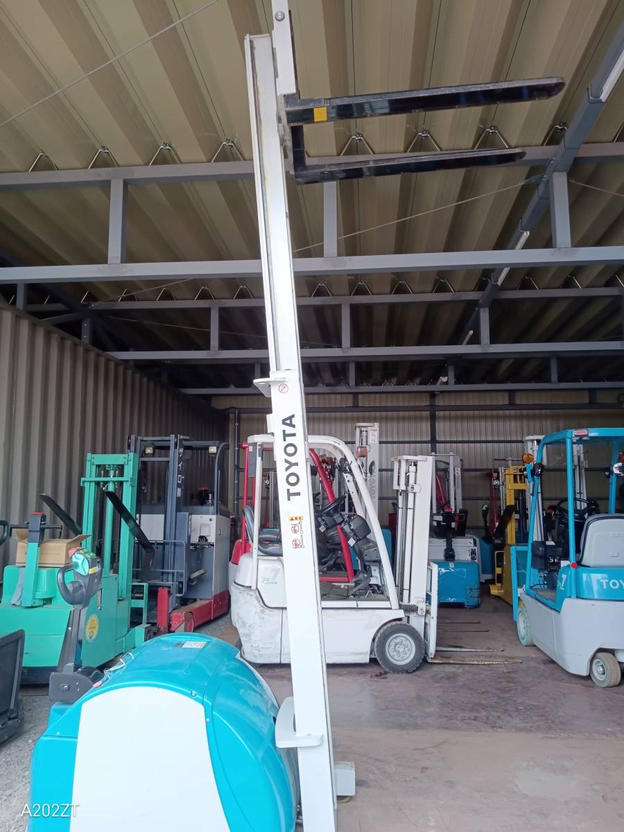 TOYOTA バッテリーフォークリフト3HFW9 800kgダブルマスト3m