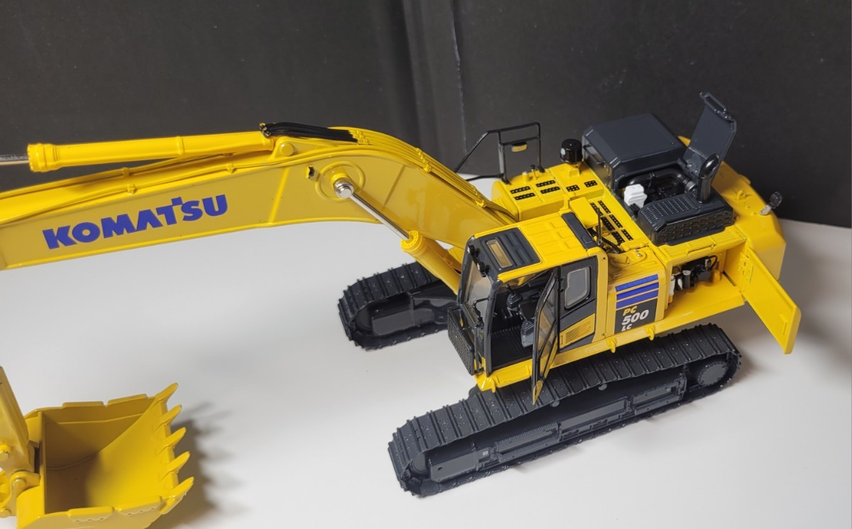 コマツ 油圧ショベル ショベルカー 建機 1/43 PC500LC-10M0 スケール 