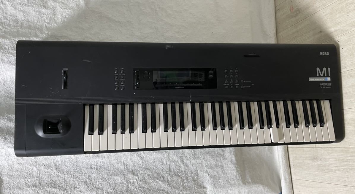 KORG M1 コルグ music work station シンセサイザー 61鍵盤