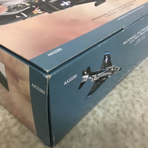 1円〜 コーギー 1/72 マクドネル・ダグラス F-4J ファントム VX-4 SQN