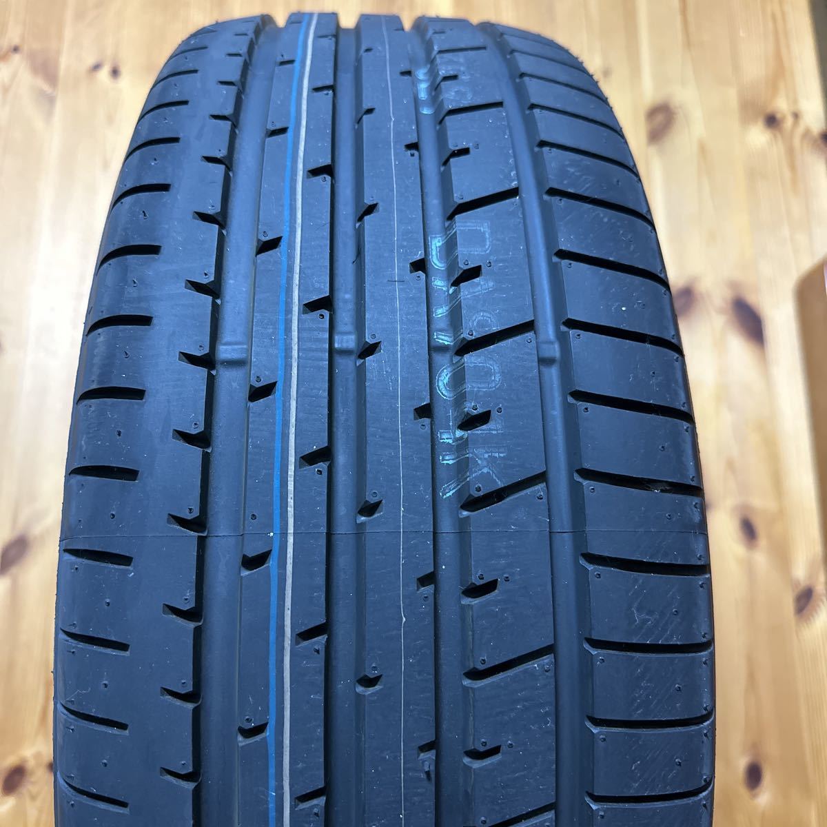 ◇新車外し☆トヨタ80系ハリアーZグレード純正アルミホイール&タイヤ