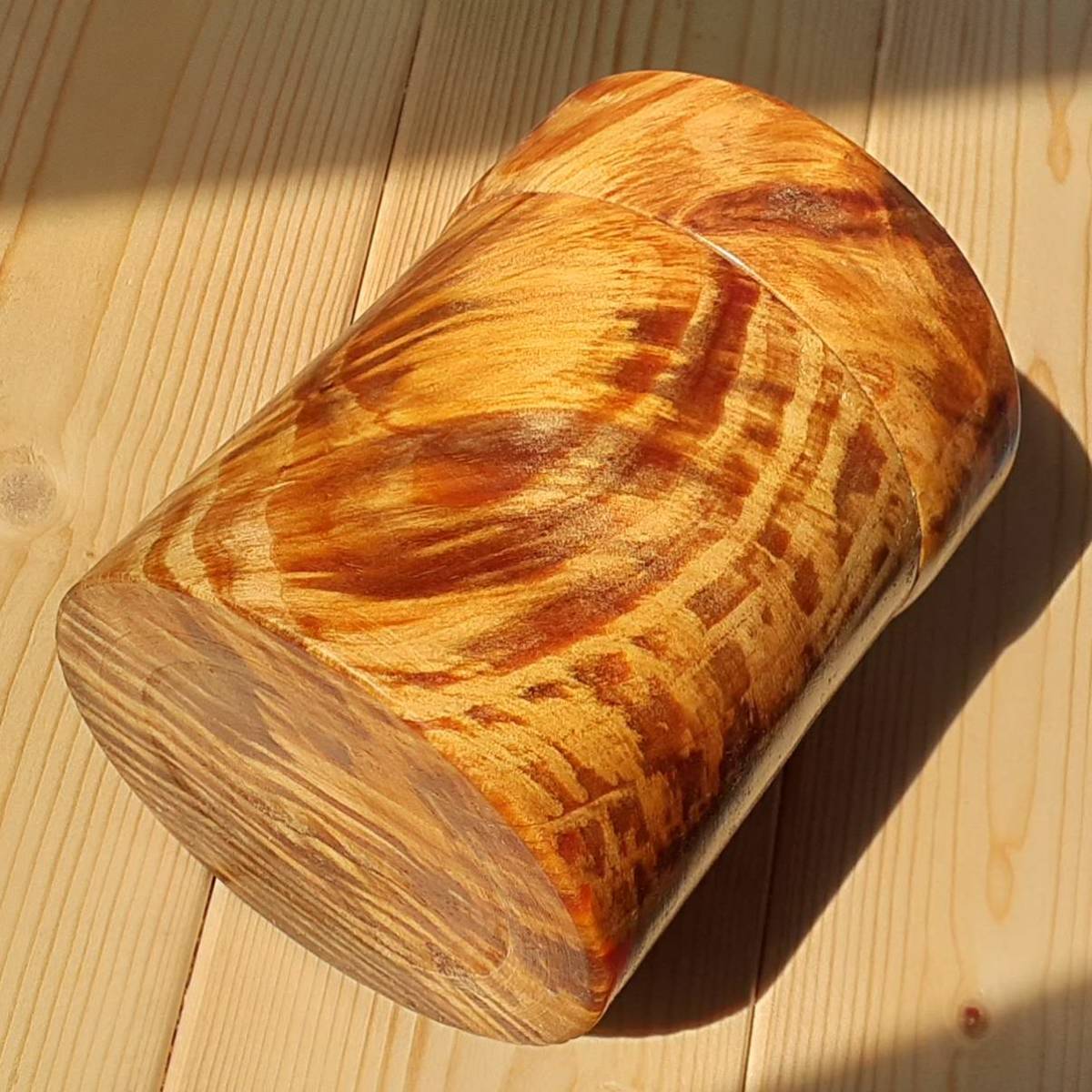 小物入れ 肥松(コエマツ) 幅9.4cm 高12.5cm フタ付 茶筒型 手作り 木製 