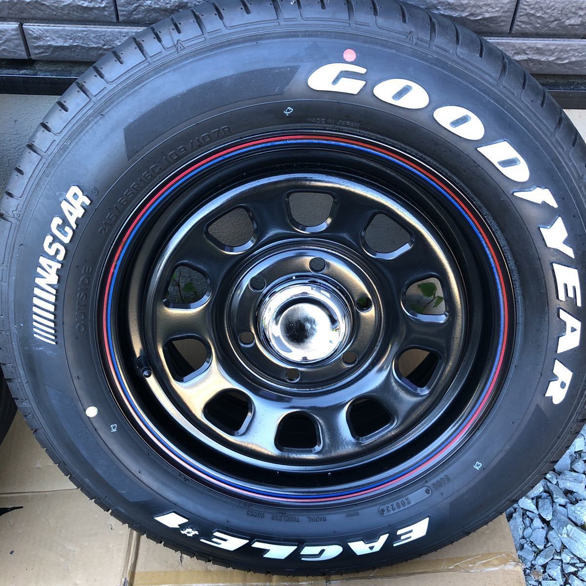 ☆使用期間1ヶ月☆ 美品2023年製GOODYEAR EAGLE #1 NASCAR 215/65/16