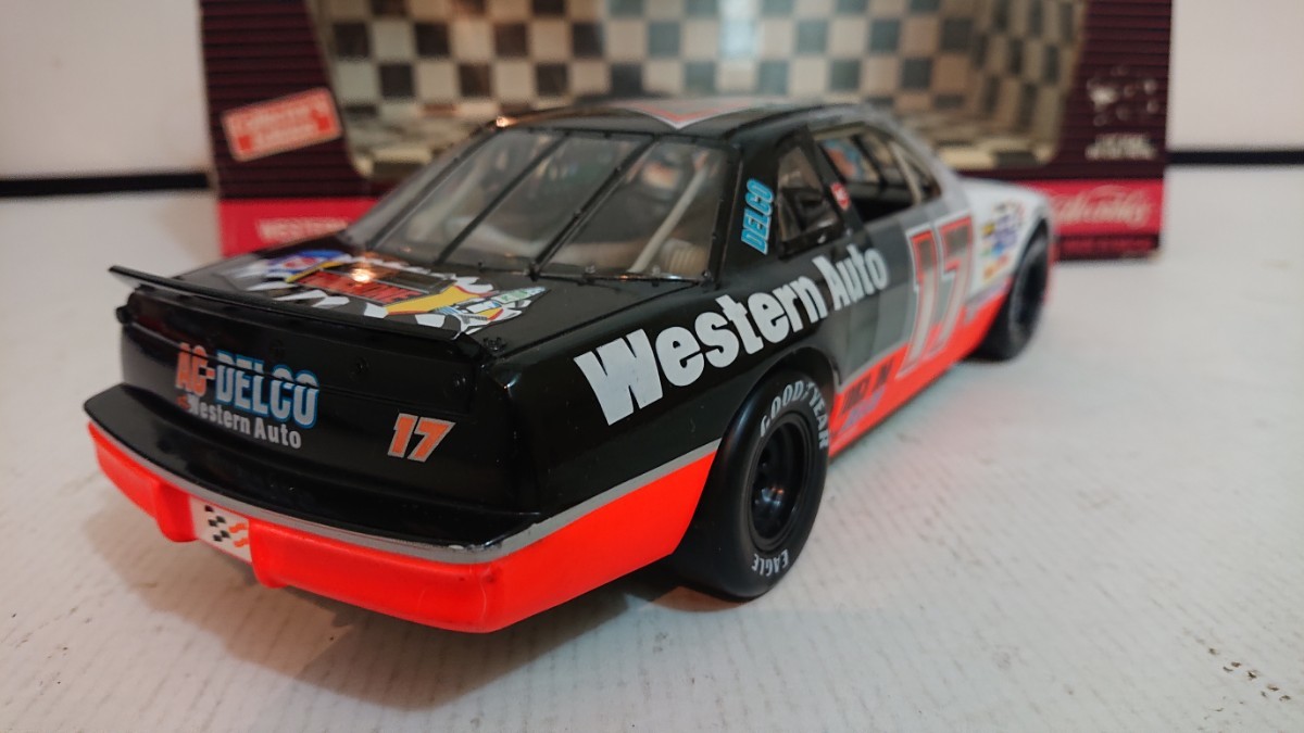 ERTL CHEVROLET MONTE CARLO WESTERN AUTO #17 1/18 ミニカー アーテル