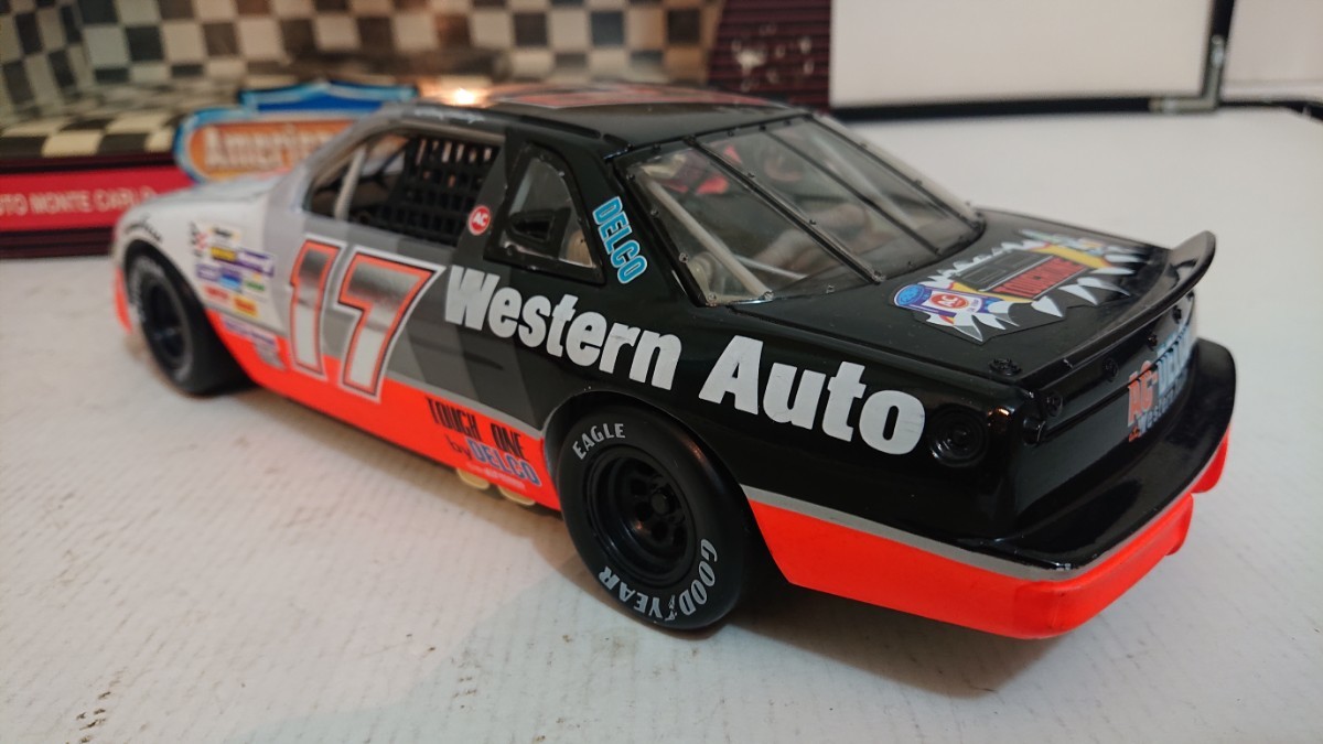 ERTL CHEVROLET MONTE CARLO WESTERN AUTO #17 1/18 ミニカー アーテル