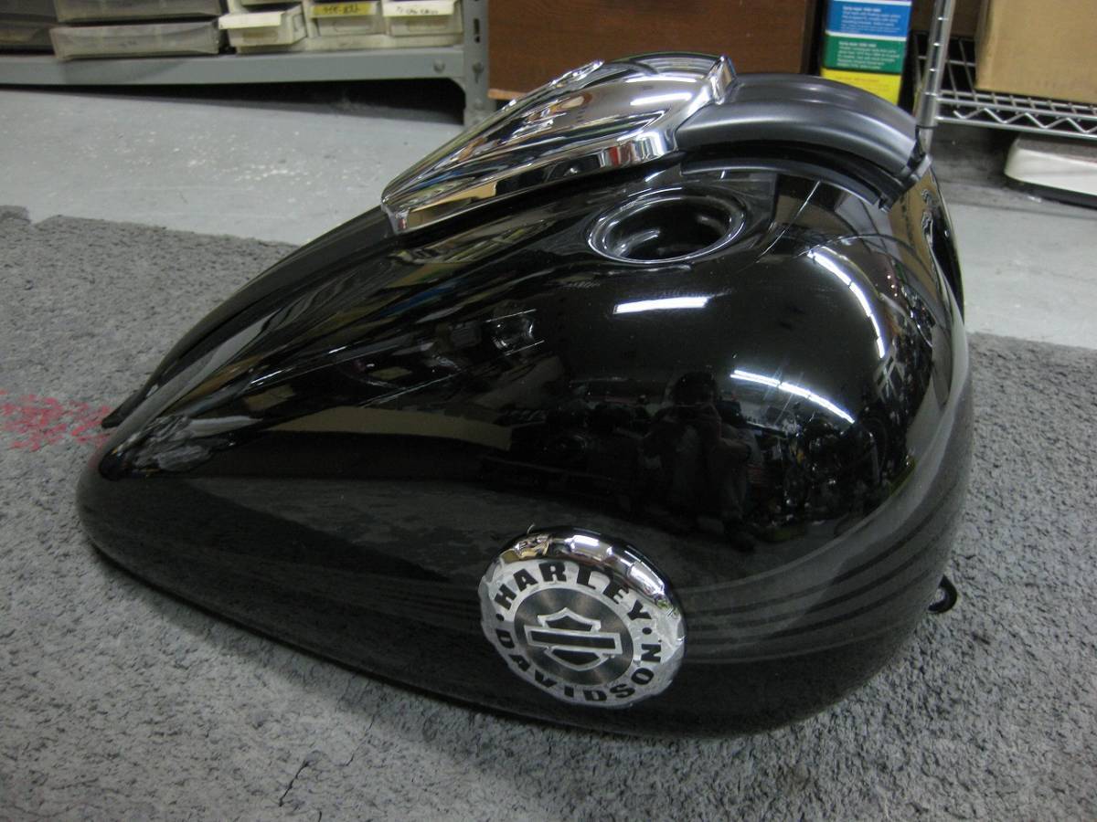 HarleyDavidson 2015年式 FXSBブレイクアウト 純正タンク