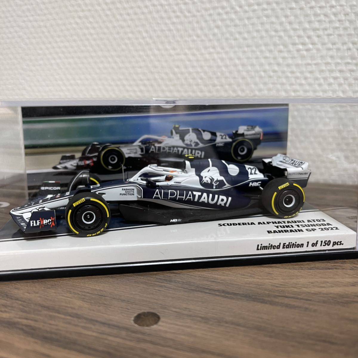 ミニチャンプス 1/43 アルファタウリ AT03 2022 バーレーンGP 角田裕毅