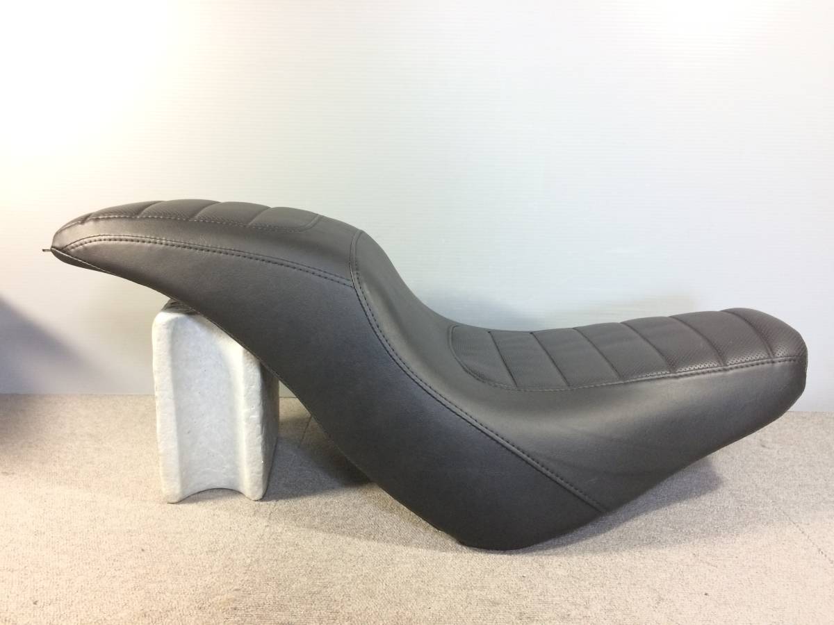 管理番号02552 【美品】 ハーレー 純正 シート ダブル タックロール 