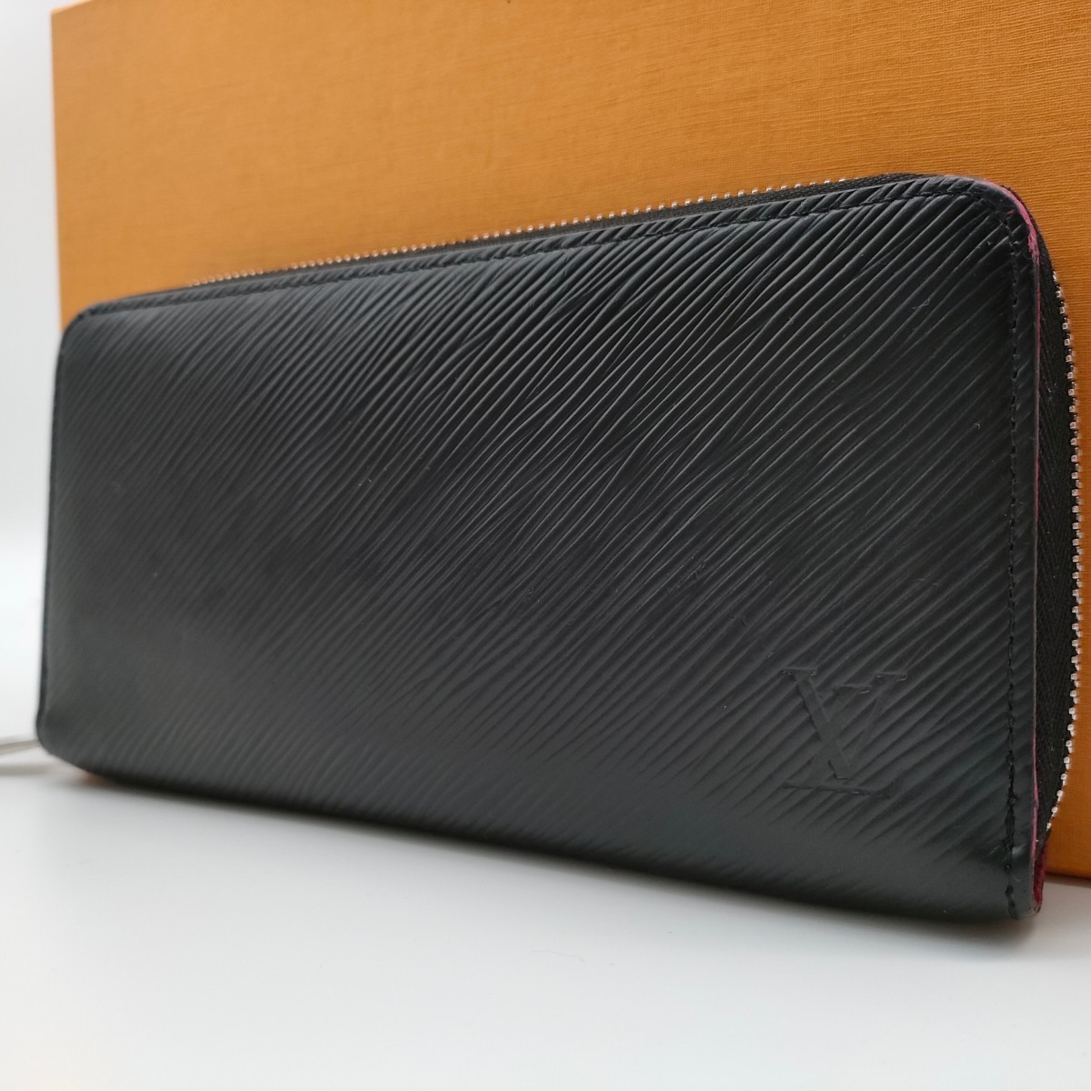極美品】現行型 ルイヴィトン Louis Vuitton エピ ジッピーウォレット 