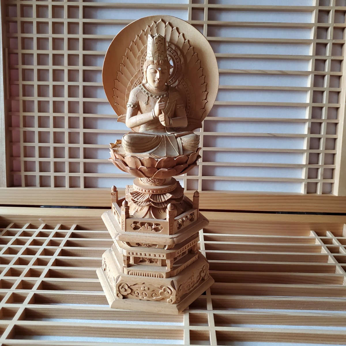 ◇鶴鳴堂◇時代物 白材芯料保証 山水楼閣透かし彫り置物 一本珍材和彫