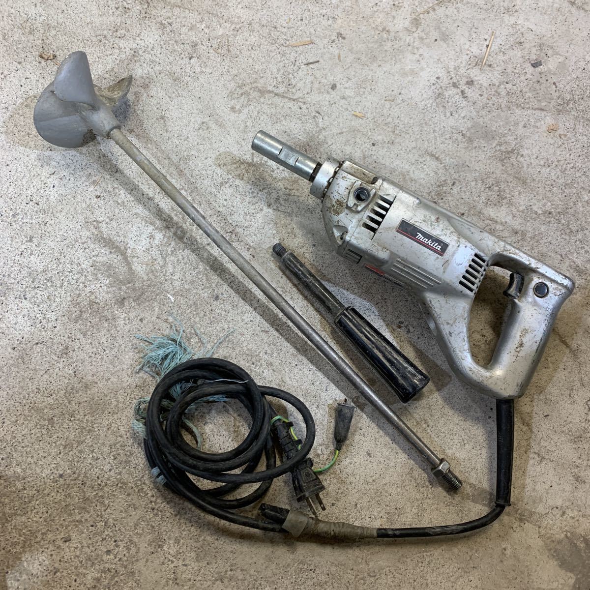 Makita UT2203 電動工具 850W Makita UT2203 電動工具 850W