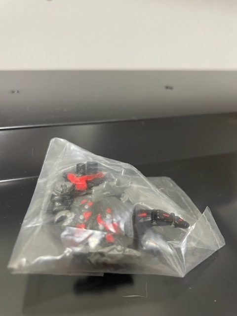 ジェノザウラー　赤　レイブン仕様　ゾイドコレクション　未開封