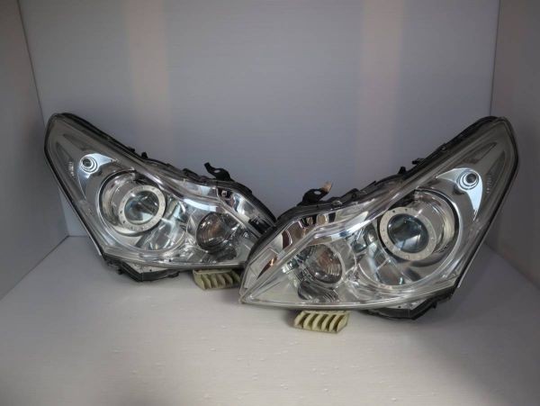 比較的キレイ 後期 HID コーティング済 キセノン KOITO 100-23075 比較