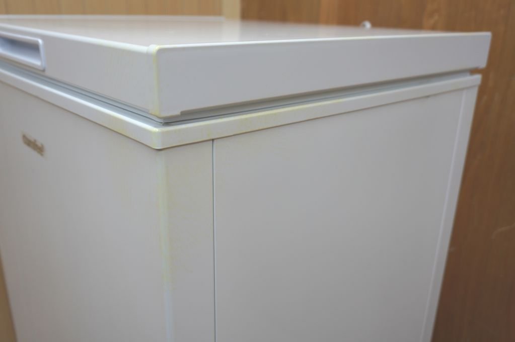 u23-0610☆未使用・保管品☆　comfee　ノンフロン冷凍庫　業務用　小型冷凍庫　家庭用フリーザー　RCC100WH1/E　100L 上開き ホワイト　202_9
