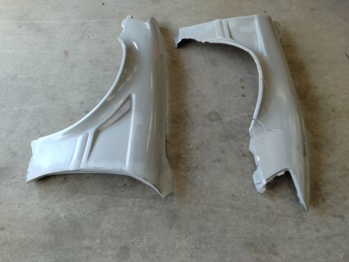 売り切り！1円スタート！JZX100チェイサー用 社外フロントフェンダー