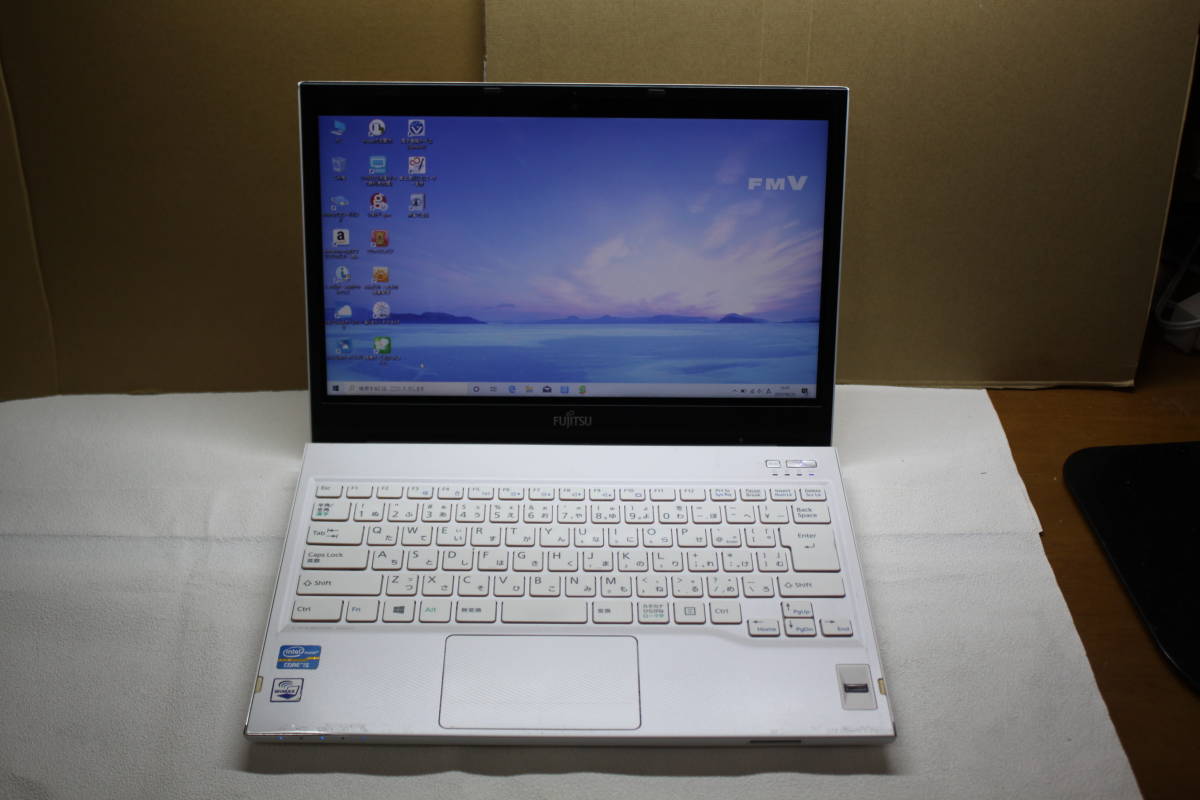 FUJITSU FMV LIFEBOOK SH54/K Core i5 3230M 2.6GHｚ・メモリー8ＧＢ・SSD 128GB・DVDスーパーマルチ・13.3インチ NO58