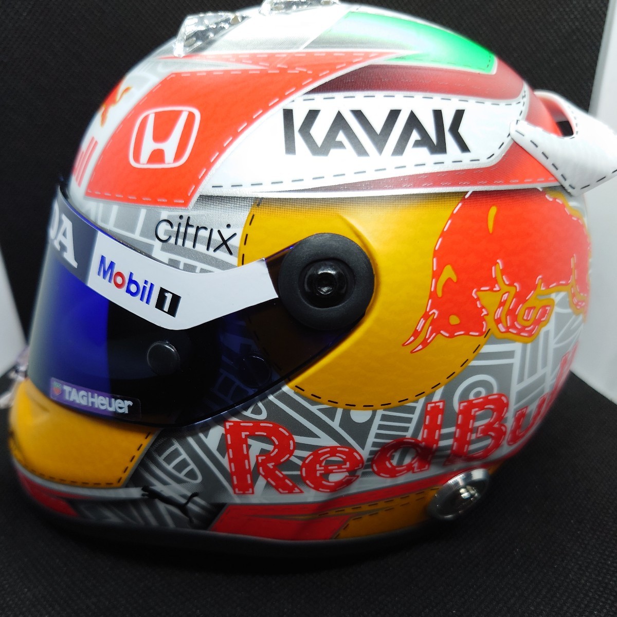 2021 レッドブル ホンダ F1 フェルスタッペン オランダ 1/2ヘルメット 2021 レッドブル ホンダ F1 フェルスタッペン オランダ 1⁄2ヘルメット