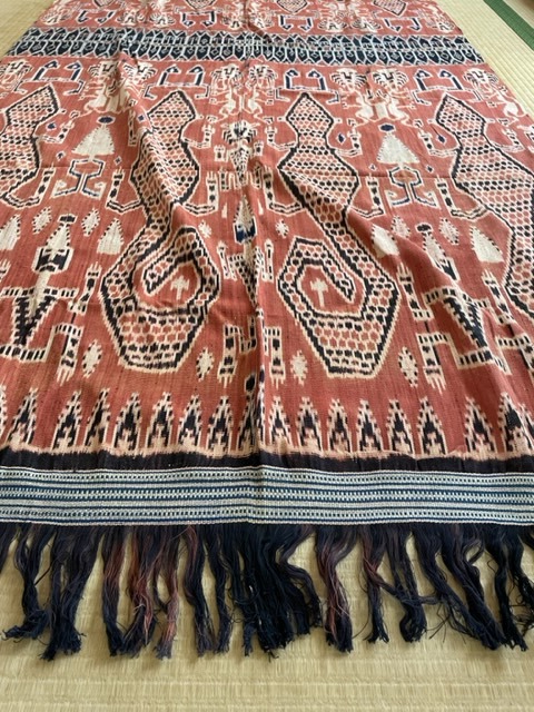 ビンテージ　アジア古布　タペストリー　インドネシア　スンバ島　イカット　獅子　鳥 ビンテージ アジア古布 タペストリー インドネシア スンバ島 イカット