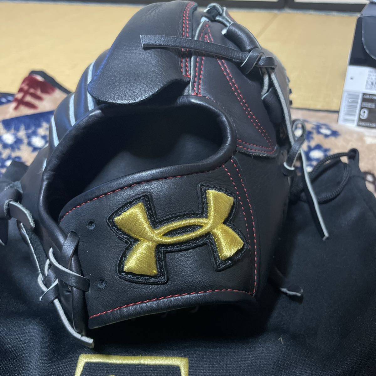 アンダーアーマー投手用硬式グローブ 金子千尋モデル〙アンダー