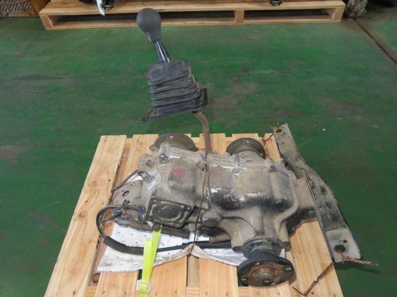 Y6595@JA11V　ジムニー　トランスファー　F6Aターボ　5速マニュアル　5MT　個人宅不可