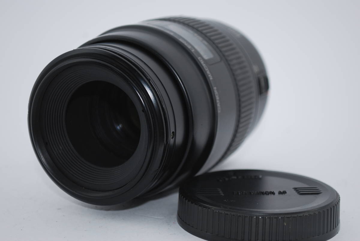 Canon Macro 100mm Lens EF USM f⁄2.8L IS f⁄2.8 for Camera