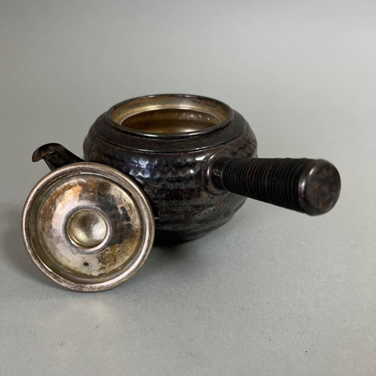時代物 巧益造 蔦巻横手 急須 銀瓶 いぶし銀 煎茶道具 いぶし銀 煎茶道具 ⁄