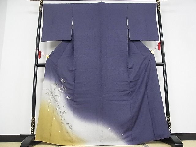 【やまと誂製】正絹 振袖 銀通し 金彩 源氏車 花文様 紺 成人式小柄向け 着物屋こころ□訪問着 刺繍 花蝶文 暈し染め 金彩 やまと誂