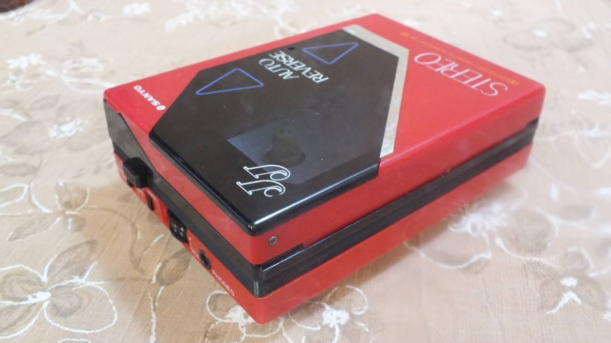 SANYO MR-JJ4 サンヨー ポータブルカセットプレーヤー レッド ジャンク