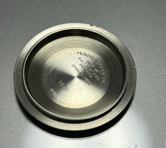 ロレックス純正品GMTマスター1675裏蓋