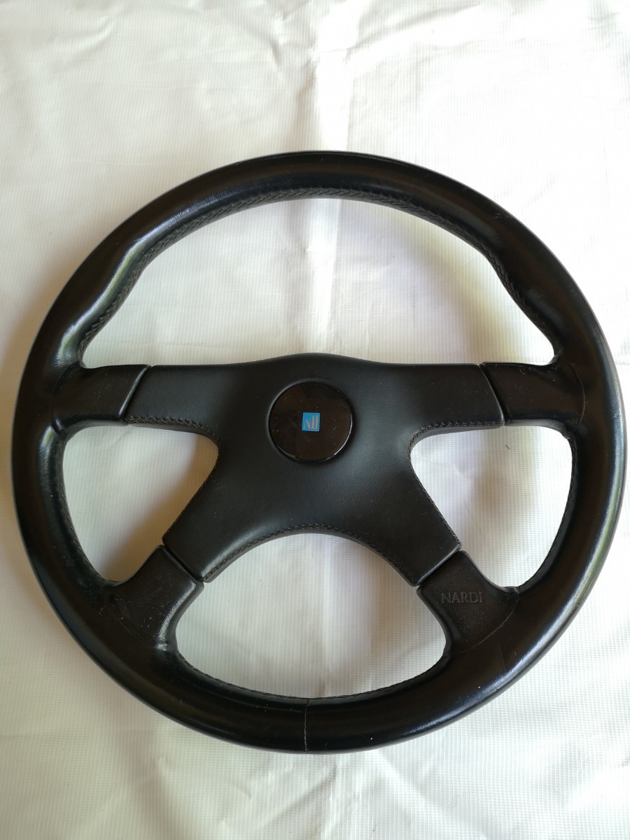 み*様 ジャンク品ナルディ（NARDI）クラシックウッド ステアリング 3