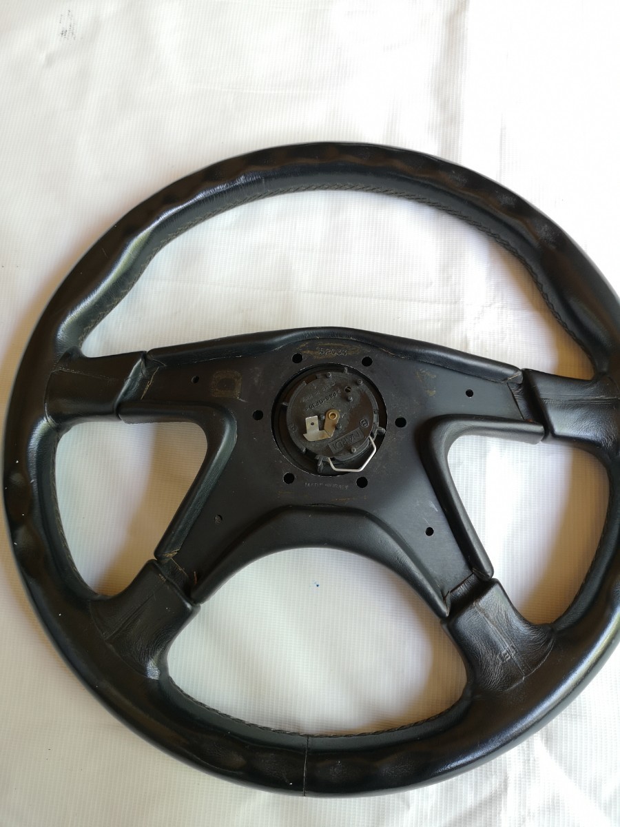 み*様 ジャンク品ナルディ（NARDI）クラシックウッド ステアリング 3